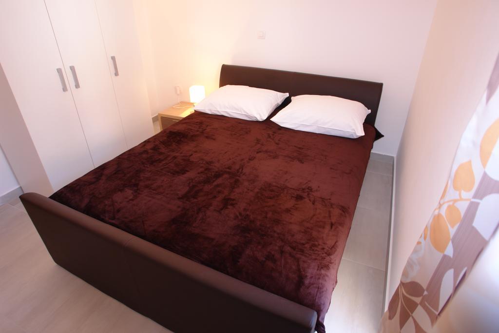 Robinson Bella Apartment Bogomolje Luaran gambar
