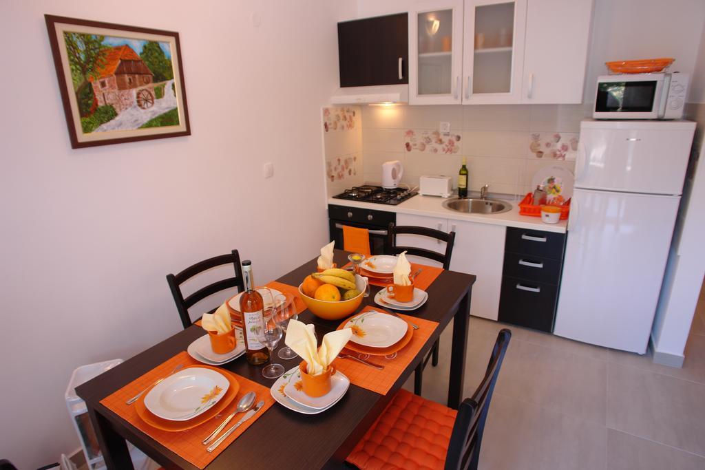 Robinson Bella Apartment Bogomolje Luaran gambar