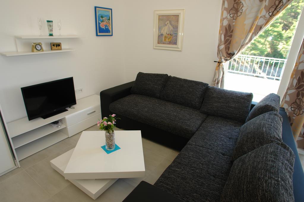 Robinson Bella Apartment Bogomolje Luaran gambar