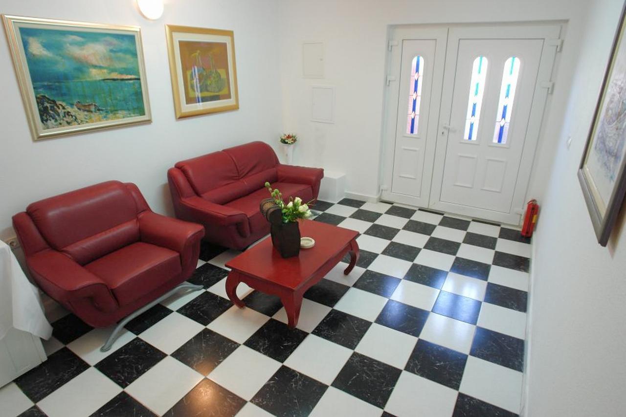 Robinson Bella Apartment Bogomolje Luaran gambar