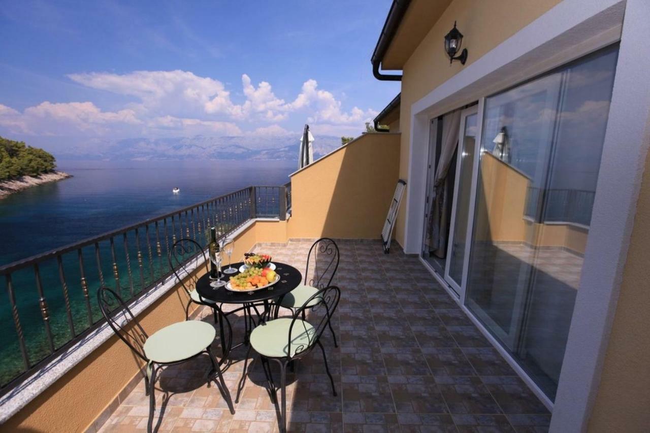 Robinson Bella Apartment Bogomolje Luaran gambar